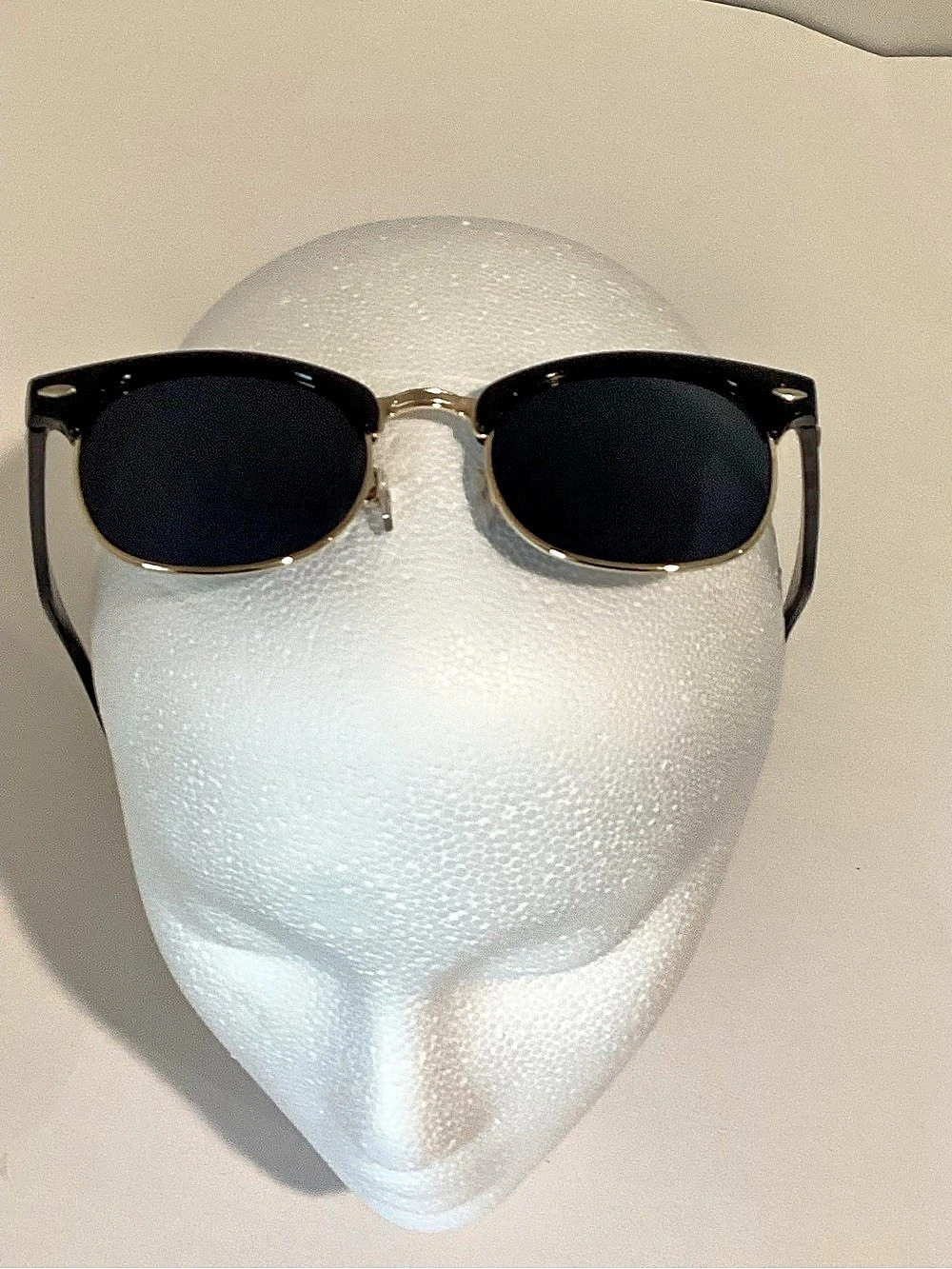 Classic Sunglasses Black & Gold Sunglasses Like New
